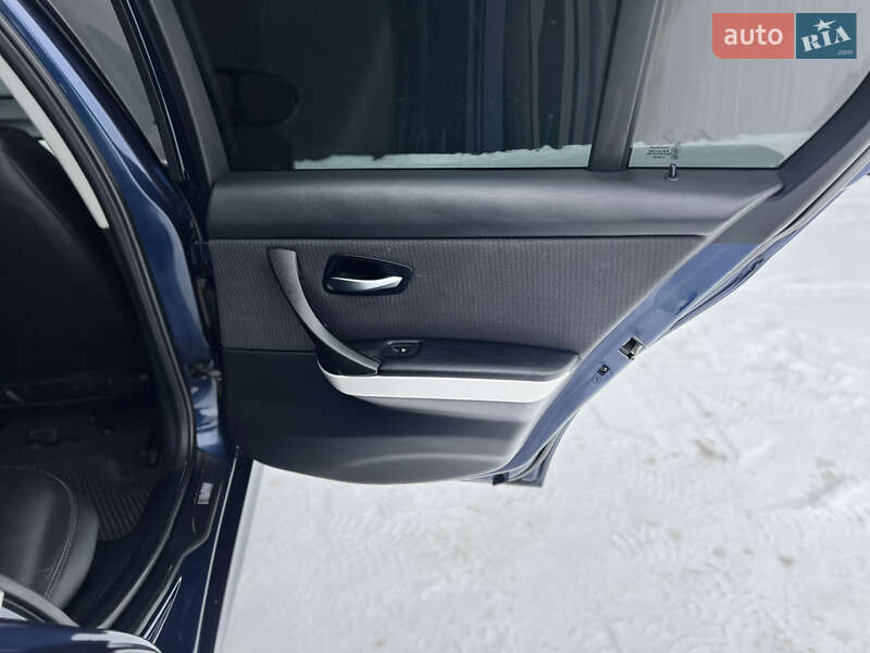 Седан BMW 3 Series 2010 в Хмельницькому