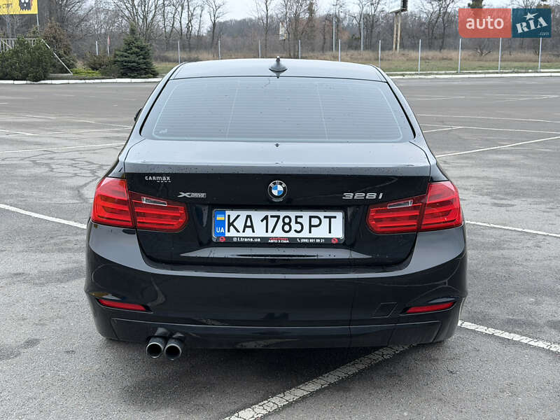 Седан BMW 3 Series 2012 в Полтаві