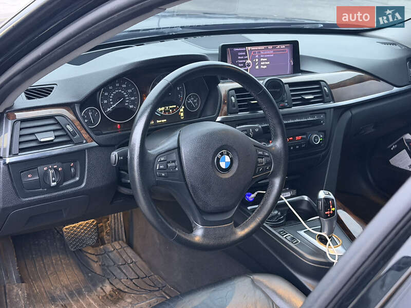 Седан BMW 3 Series 2012 в Полтаві