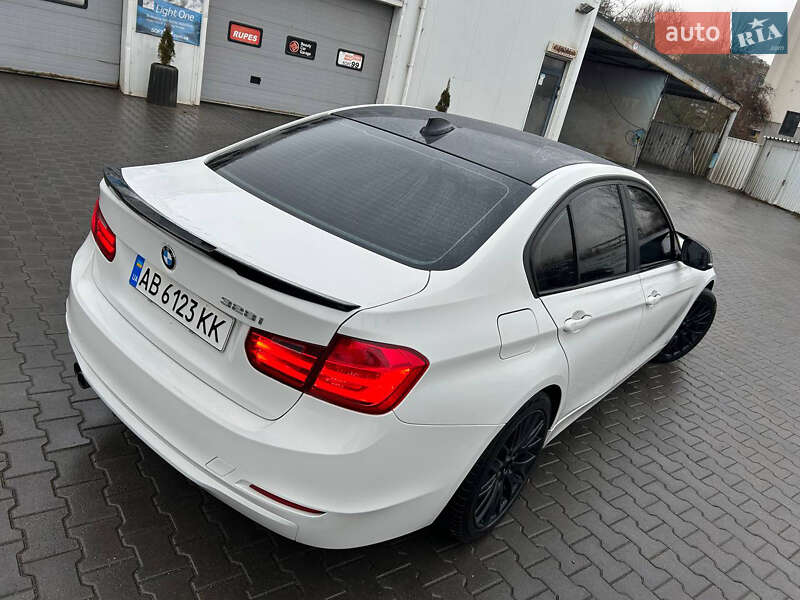Седан BMW 3 Series 2012 в Виннице