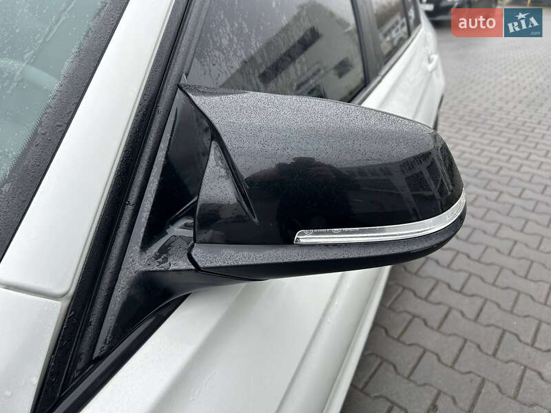 Седан BMW 3 Series 2012 в Виннице