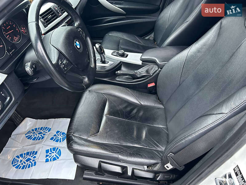 Седан BMW 3 Series 2012 в Виннице