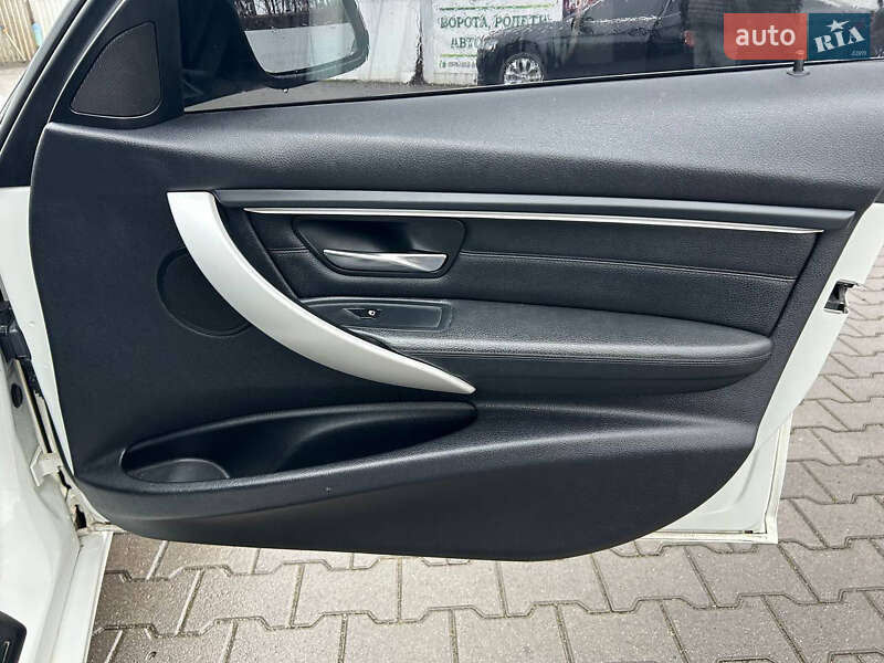Седан BMW 3 Series 2012 в Виннице