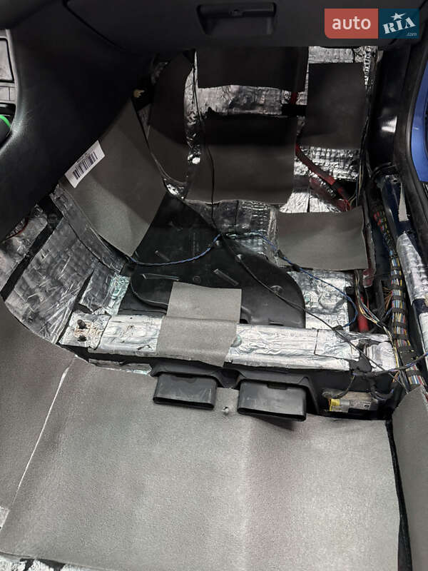 Седан BMW 3 Series 1999 в Буче