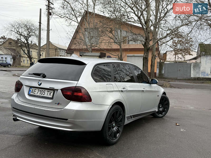 Универсал BMW 3 Series 2005 в Николаеве фото 33 Универсал BMW 3 Series 2005 в Николаеве