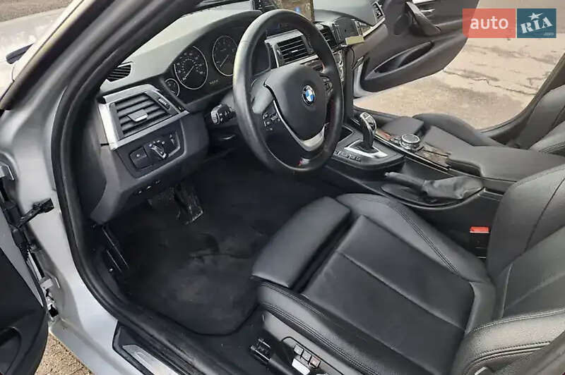 Седан BMW 3 Series 2016 в Києві