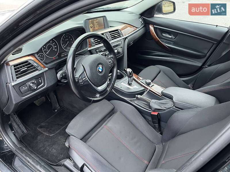 Седан BMW 3 Series 2012 в Запорожье