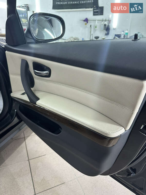 Універсал BMW 3 Series 2010 в Чернівцях фото 18 Універсал BMW 3 Series 2010 в Чернівцях