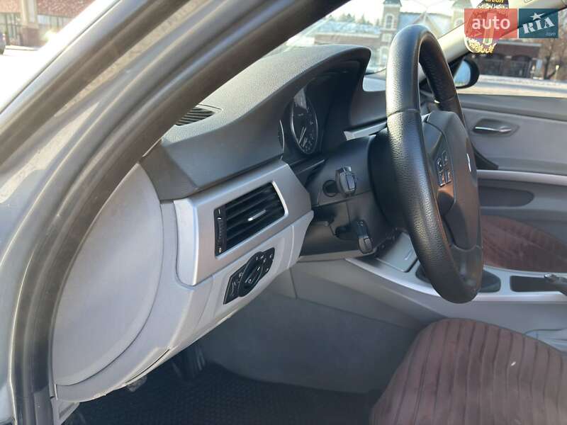 Универсал BMW 3 Series 2006 в Обухове фото 11 Универсал BMW 3 Series 2006 в Обухове