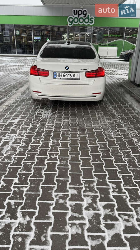 Седан BMW 3 Series 2014 в Одессе