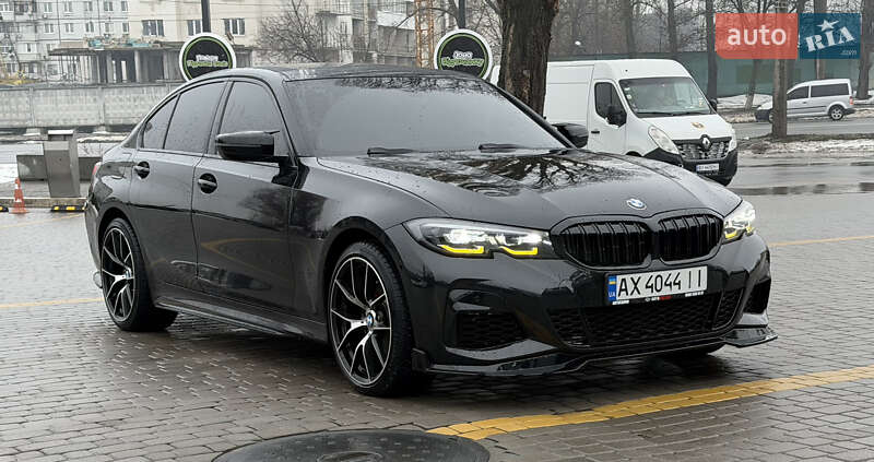 Седан BMW 3 Series 2019 в Харкові
