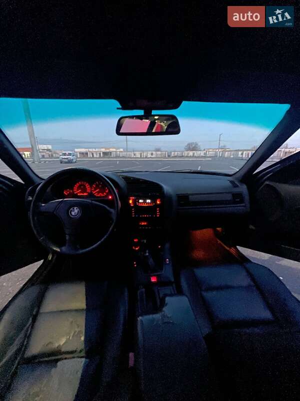 Универсал BMW 3 Series 1998 в Белгороде-Днестровском фото 3 Универсал BMW 3 Series 1998 в Белгороде-Днестровском