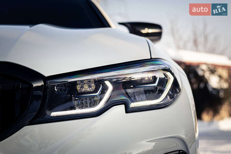 Седан BMW 3 Series 2020 в Чернівцях