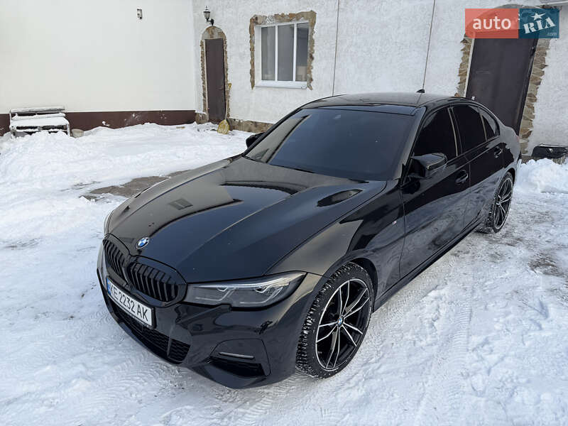 Седан BMW 3 Series 2022 в Днепре