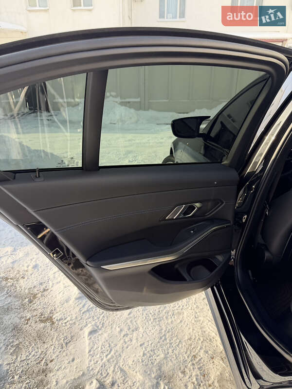 Седан BMW 3 Series 2022 в Днепре