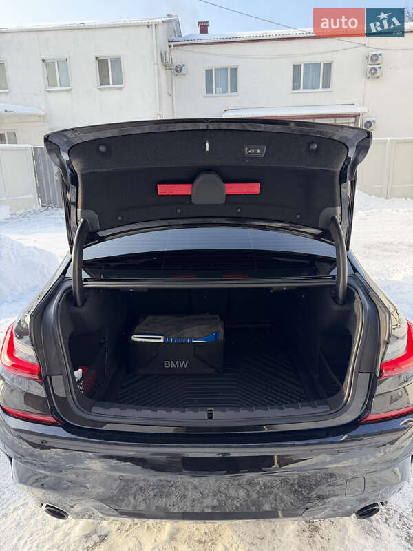 Седан BMW 3 Series 2022 в Днепре
