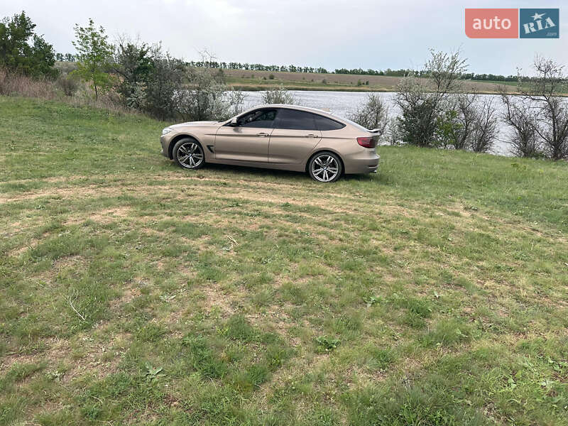 Седан BMW 3 Series 2014 в Вольнянске