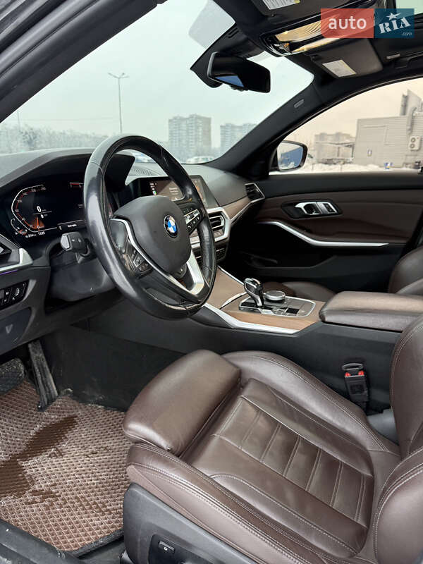 Седан BMW 3 Series 2019 в Киеве