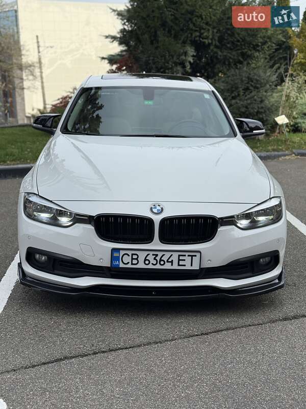 Седан BMW 3 Series 2017 в Киеве