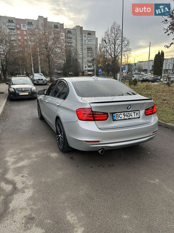 Седан BMW 3 Series 2015 в Львове