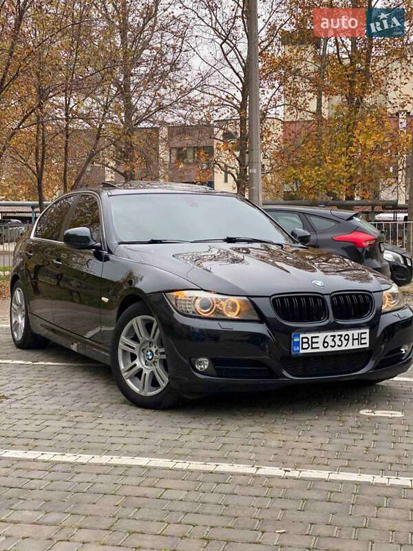 BMW 3 Series 2010