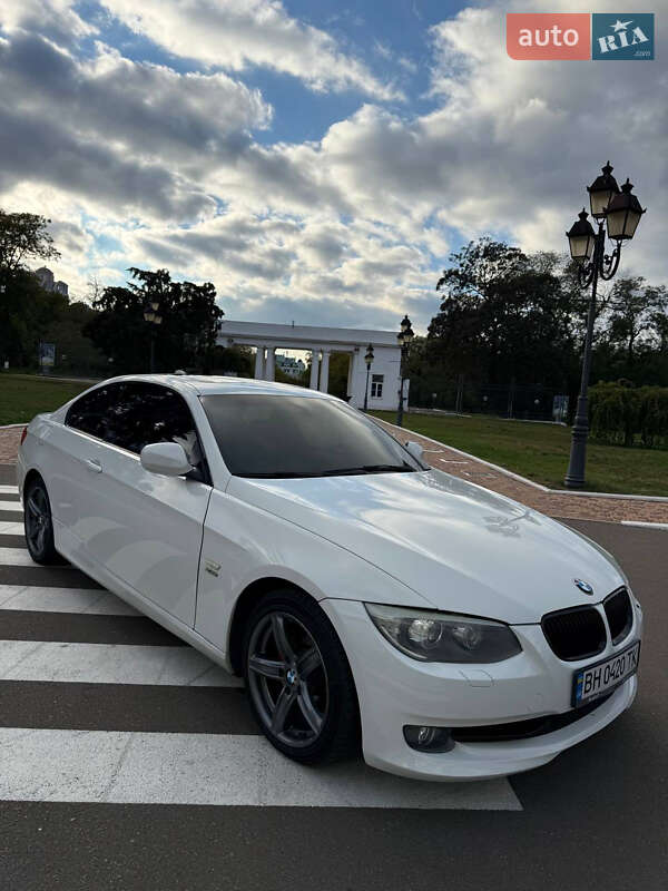 BMW 3 Series 2010