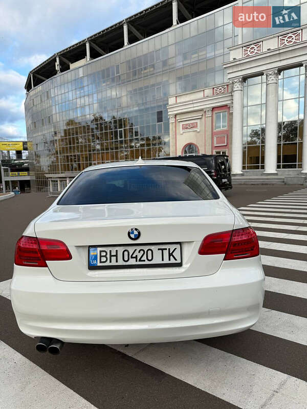 Купе BMW 3 Series 2010 в Одессе