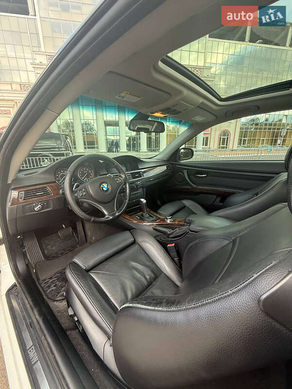Купе BMW 3 Series 2010 в Одессе