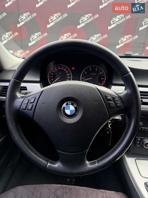 Седан BMW 3 Series 2007 в Сумах