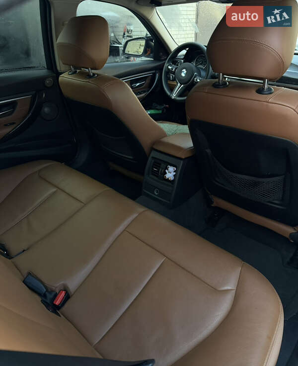 Седан BMW 3 Series 2014 в Сумах