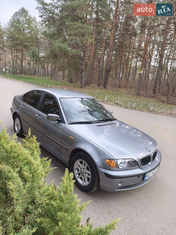 Седан BMW 3 Series 2004 в Орловщине