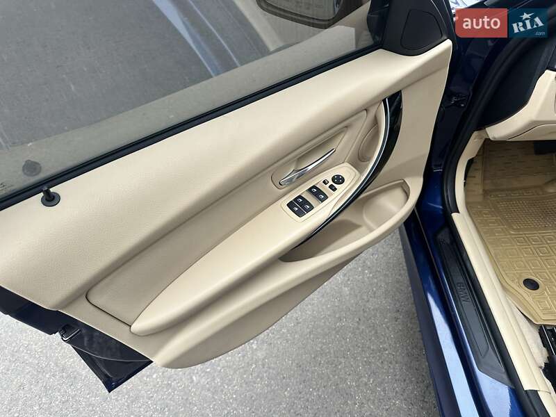 Седан BMW 3 Series 2015 в Одессе