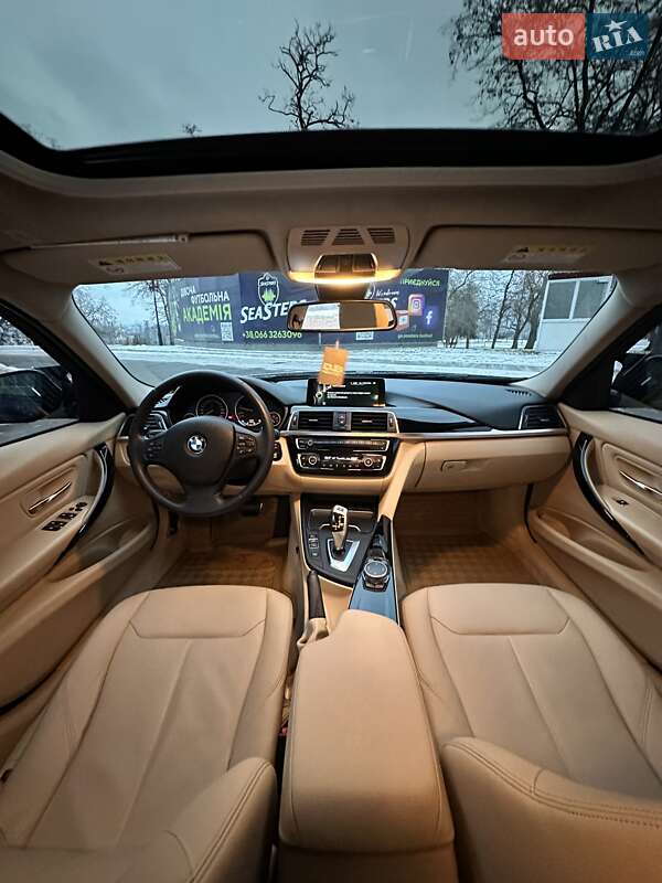 Седан BMW 3 Series 2015 в Одессе
