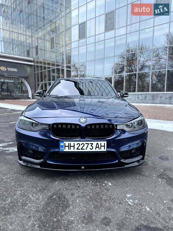 Седан BMW 3 Series 2015 в Одессе