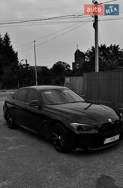 Седан BMW 3 Series 2015 в Ивано-Франковске