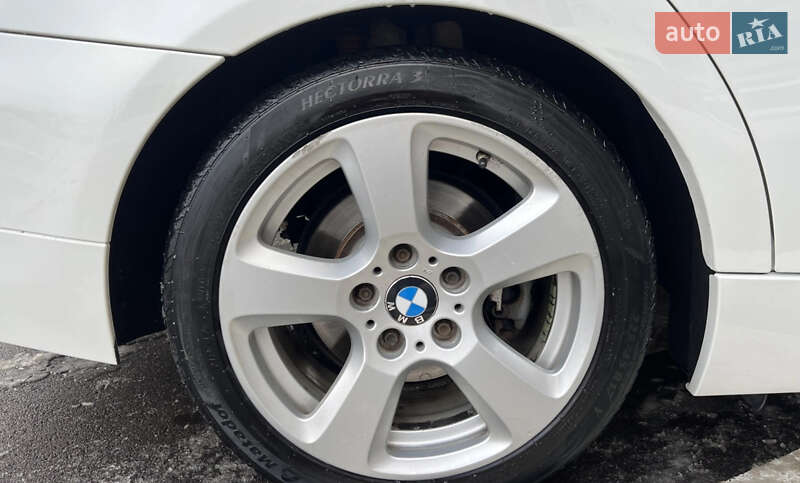 Универсал BMW 3 Series 2009 в Киеве фото 16 Универсал BMW 3 Series 2009 в Киеве