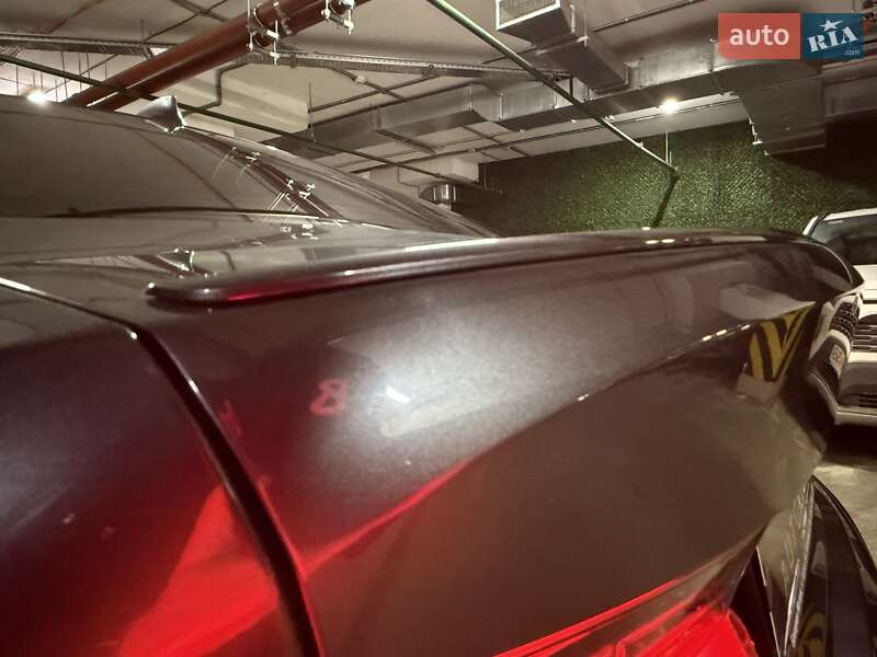 Седан BMW 3 Series 2019 в Киеве