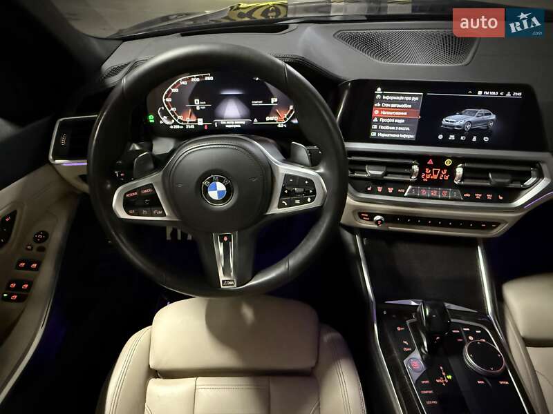 Седан BMW 3 Series 2019 в Киеве