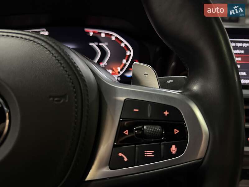 Седан BMW 3 Series 2019 в Киеве