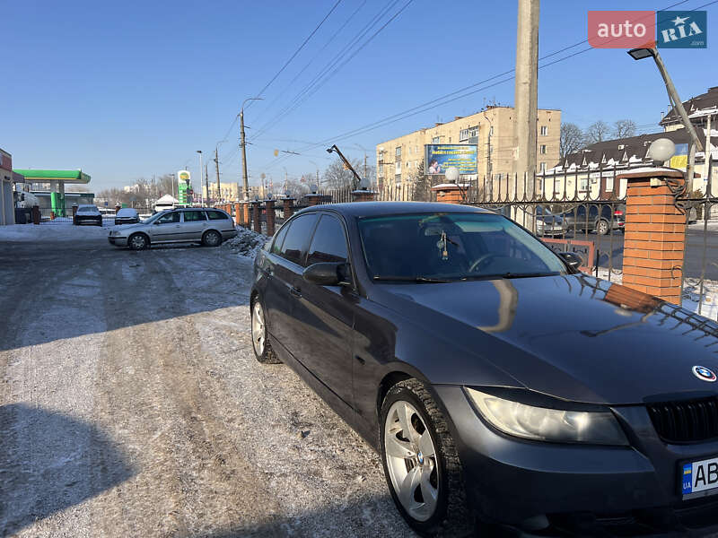 Седан BMW 3 Series 2005 в Виннице