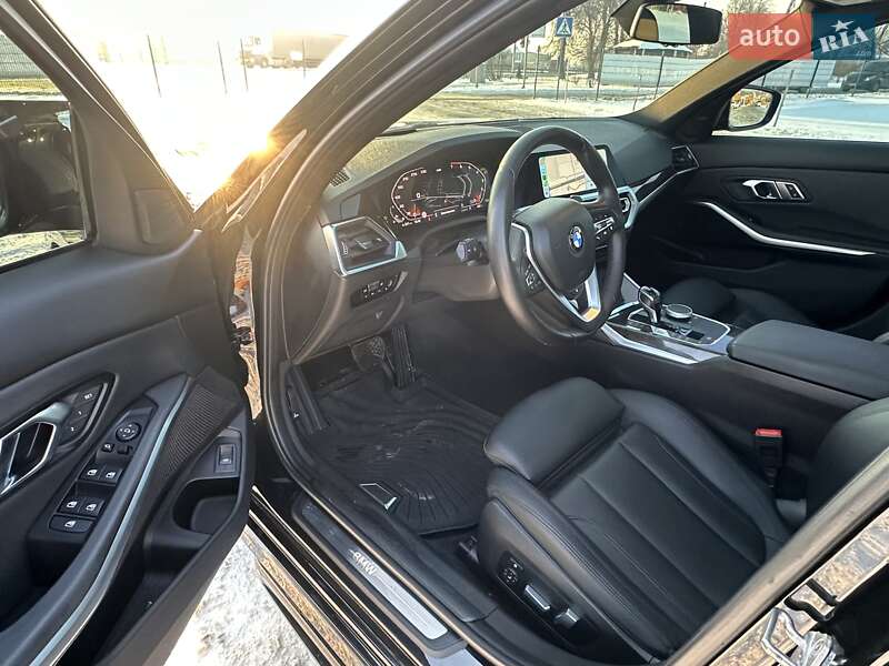 Седан BMW 3 Series 2019 в Виннице