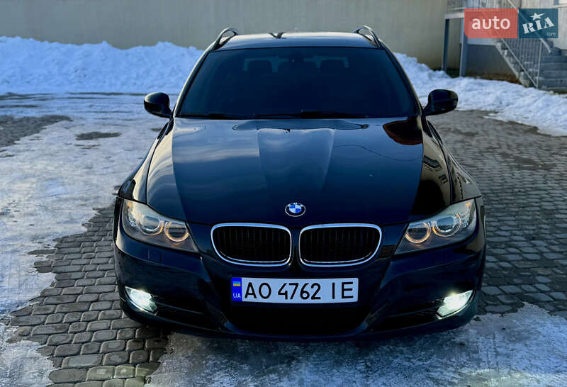 BMW 3 Series 2009