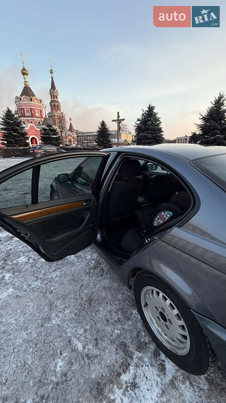 Седан BMW 3 Series 2000 в Каменском