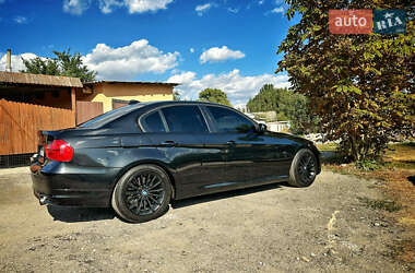Седан BMW 3 Series 2011 в Запоріжжі