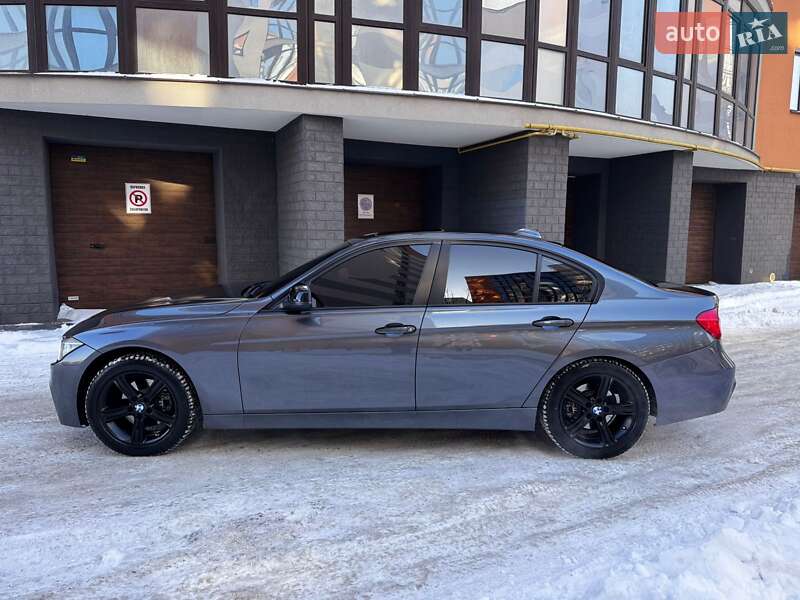 Седан BMW 3 Series 2014 в Ивано-Франковске