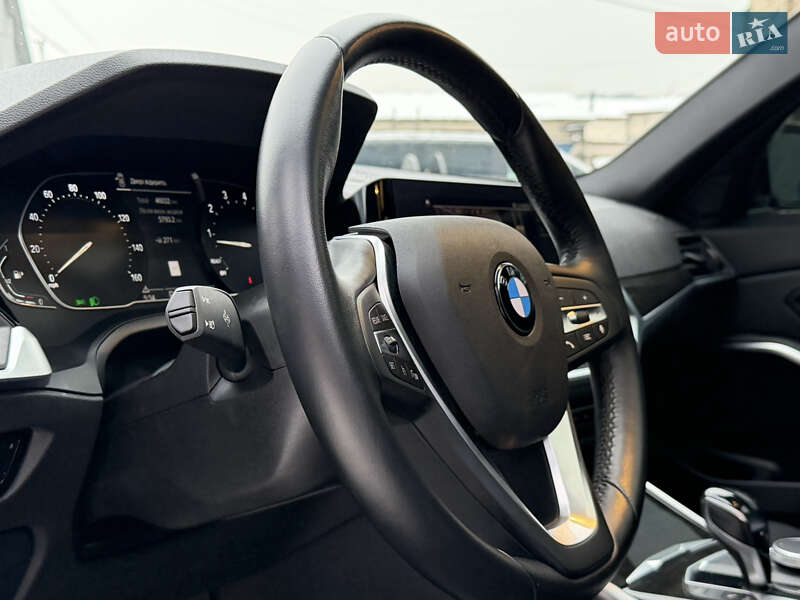 Седан BMW 3 Series 2021 в Киеве