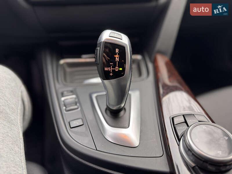 Седан BMW 3 Series 2014 в Одессе