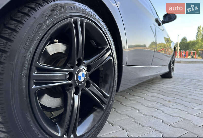 Седан BMW 3 Series 2005 в Одессе