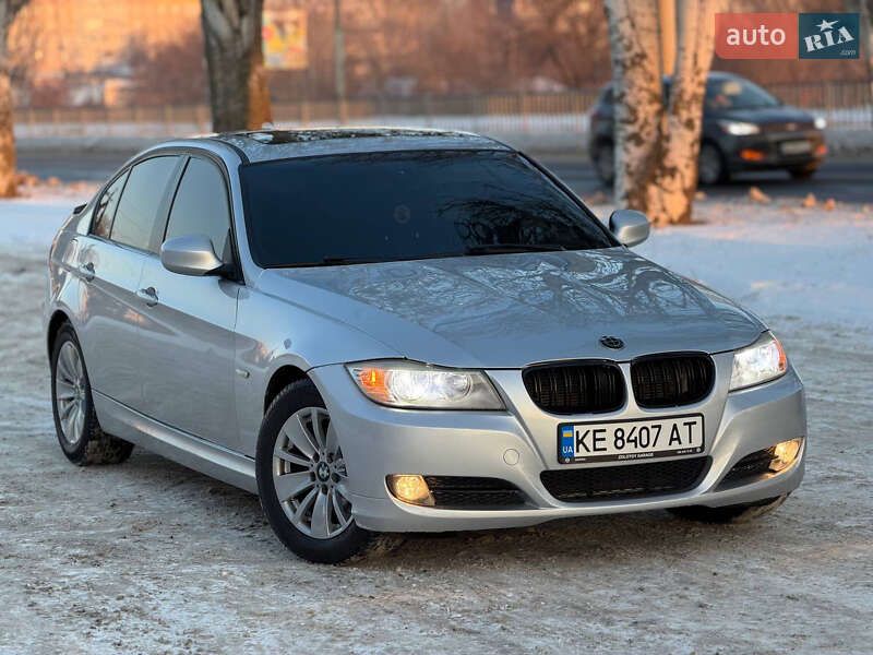 BMW 3 Series 2011 BMW 3 Series 2011