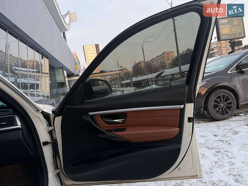 Седан BMW 3 Series 2017 в Киеве фото 20 Седан BMW 3 Series 2017 в Киеве